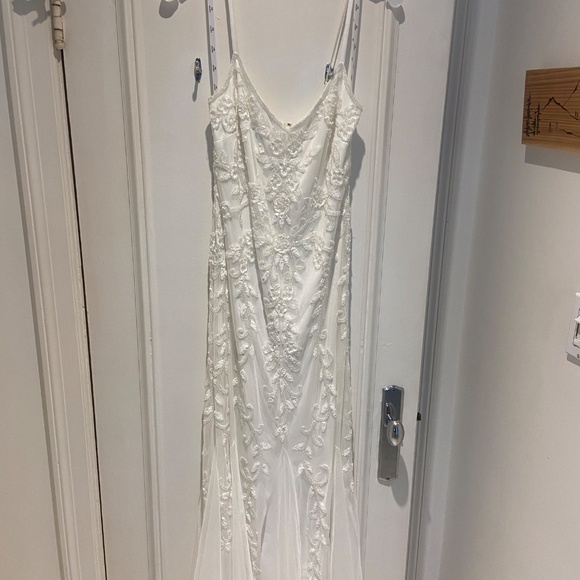 Wedding Dress - Picture 5 of 6